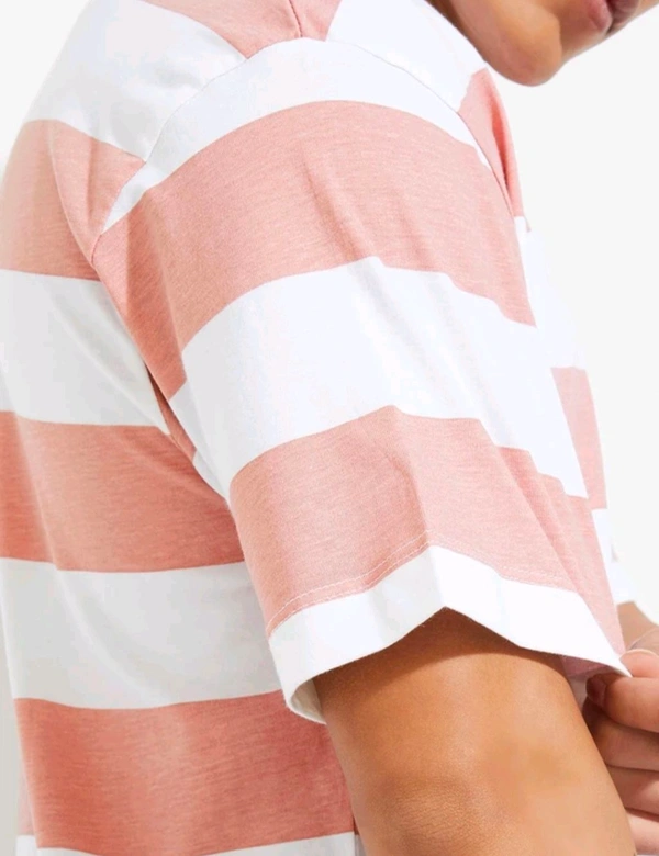MAX Printed Men Round Neck Pink T-Shirt - M