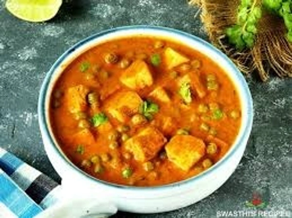 MATAR PANEER - HALF PLATE