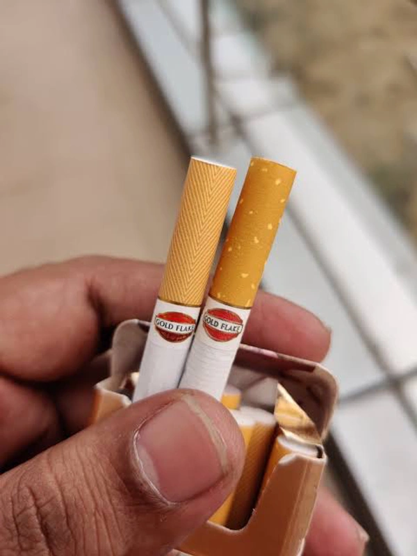 Gold Flake Kings  - Red, King Size