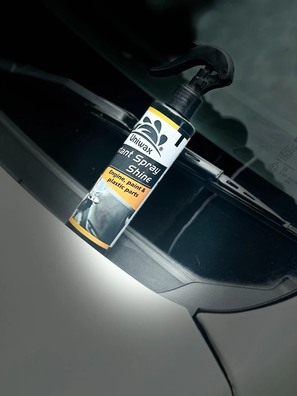 INSTANT SHINE FOR CAR PAINT AND PLASTIC PARTS - 200 ML