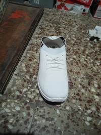 Kon White - White, 6