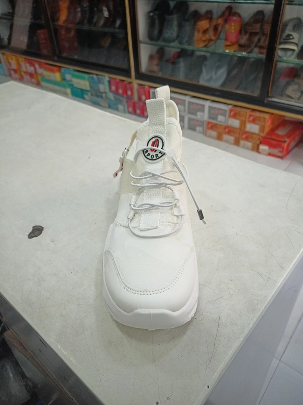 Maganett 33 - White, 7