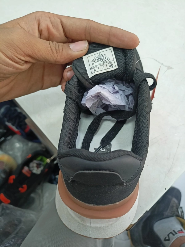 Magnett 32 - Black, 7