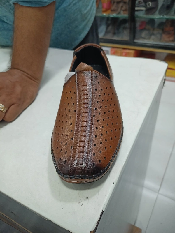 Shaih Grade Tan 1 - Nutmeg Wood Finish, 10