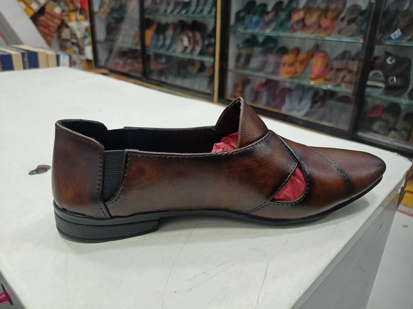 TRUE COOPER BROWN 1 - Nutmeg Wood Finish, 10