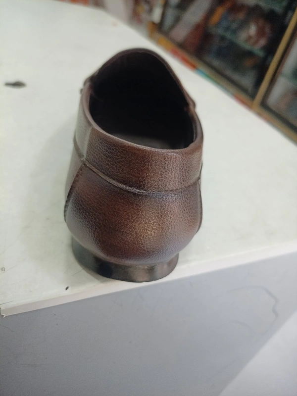 JUVANI  - Nutmeg Wood Finish, 9