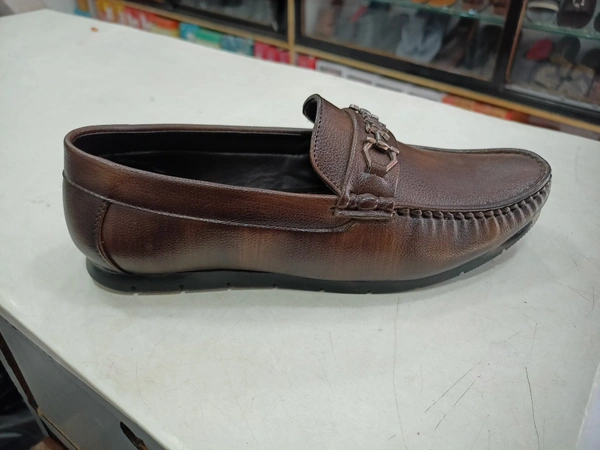 JUVANI  - Nutmeg Wood Finish, 10