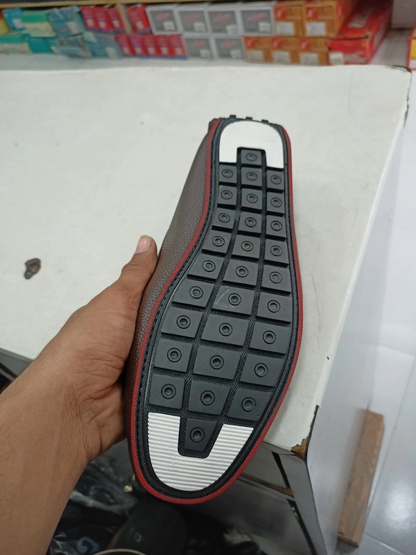 D - Step  - Brown, 7