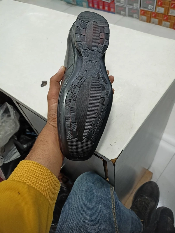 Cllb Man - Black, 7