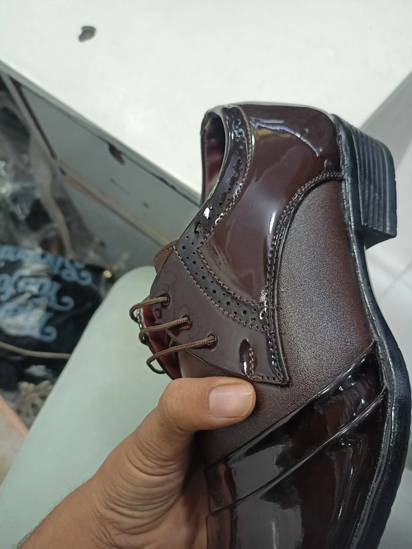 Lee Jholr Brown - Nutmeg Wood Finish, 6