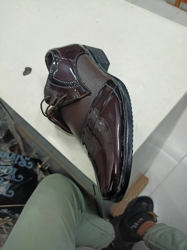 Lee Jholr Brown - Nutmeg Wood Finish, 7