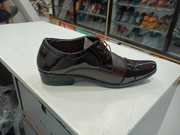 Lee Jholr Brown - Nutmeg Wood Finish, 10