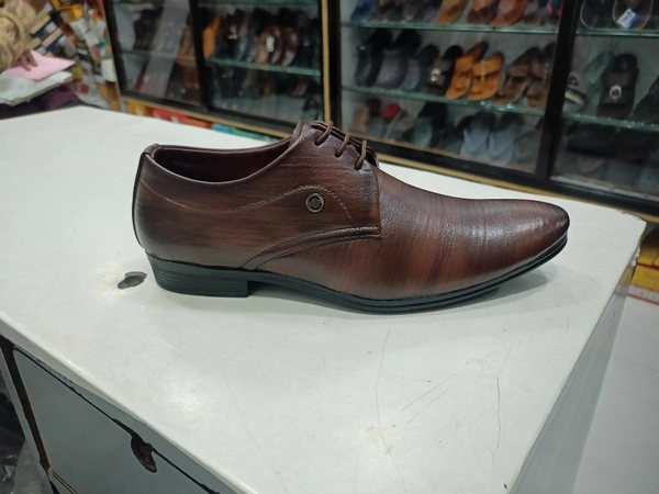Lee Pocket 2 - Tan, 7