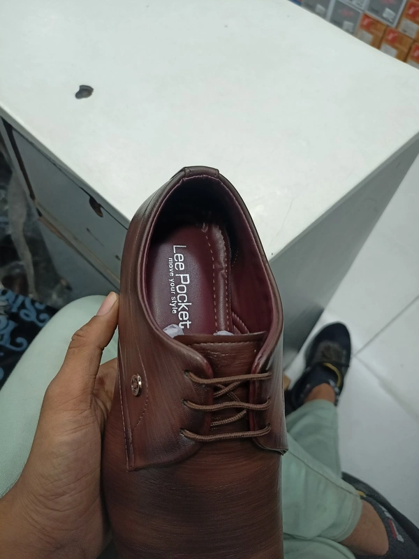 Lee Pocket 2 - Tan, 7
