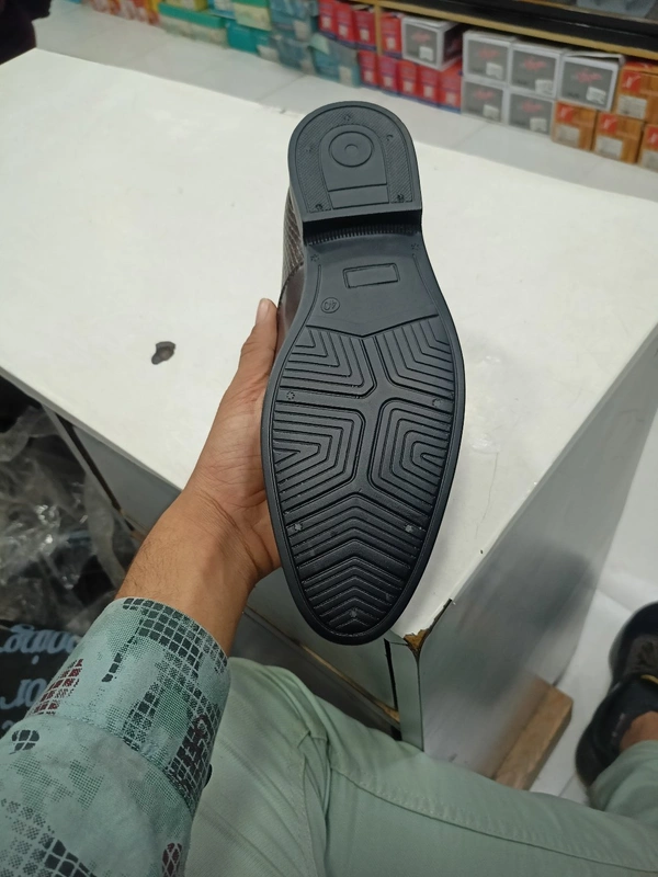 BUTLLER 2 - Carnaby Tan, 9