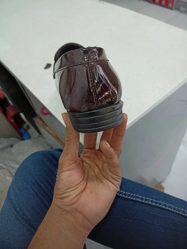 DIAFERENT - Cinnamon, 9