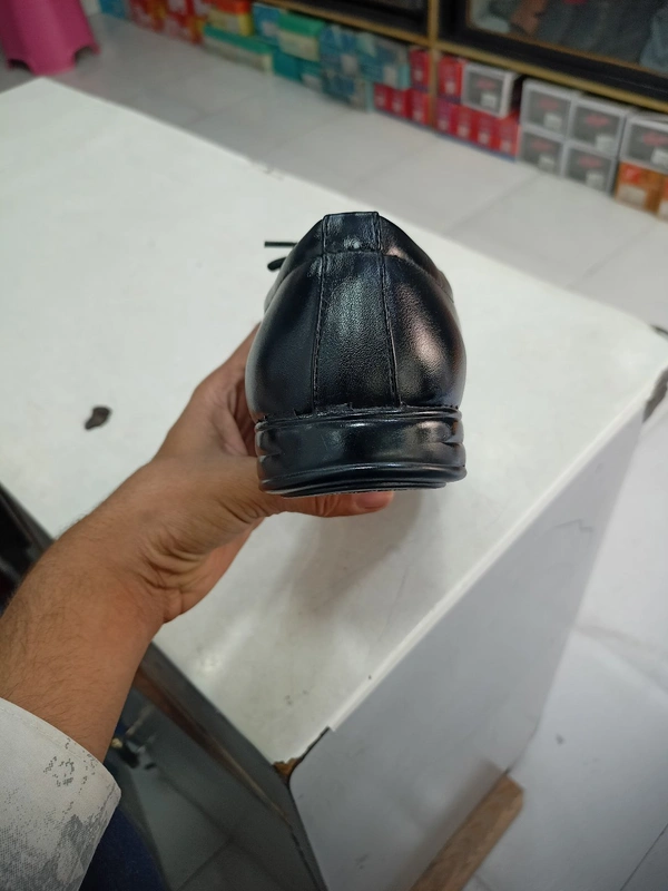 Pleasura - Black, 10