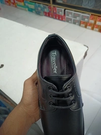 Traveller - Black, 10
