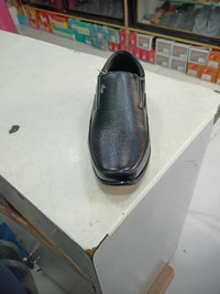 Share - Black, 9