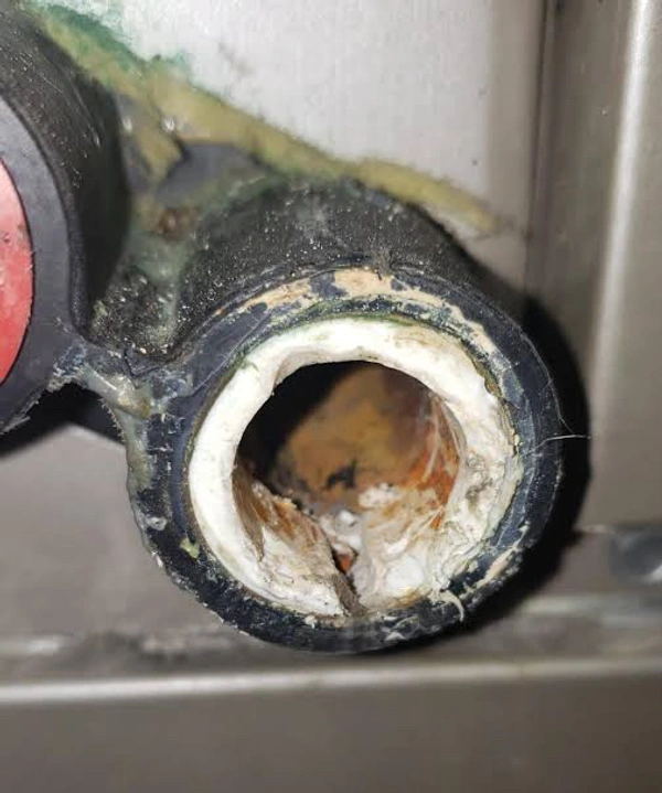 Drain pipe adjust Split AC