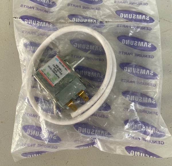 Refrigerator D208 thermostat-90 Input 