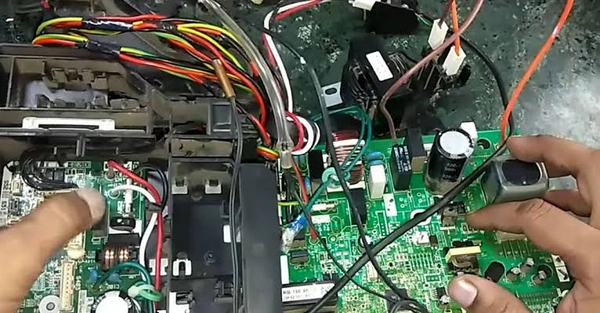 Split AC Outdoor PCB Board Repair Circuit board components Replace 