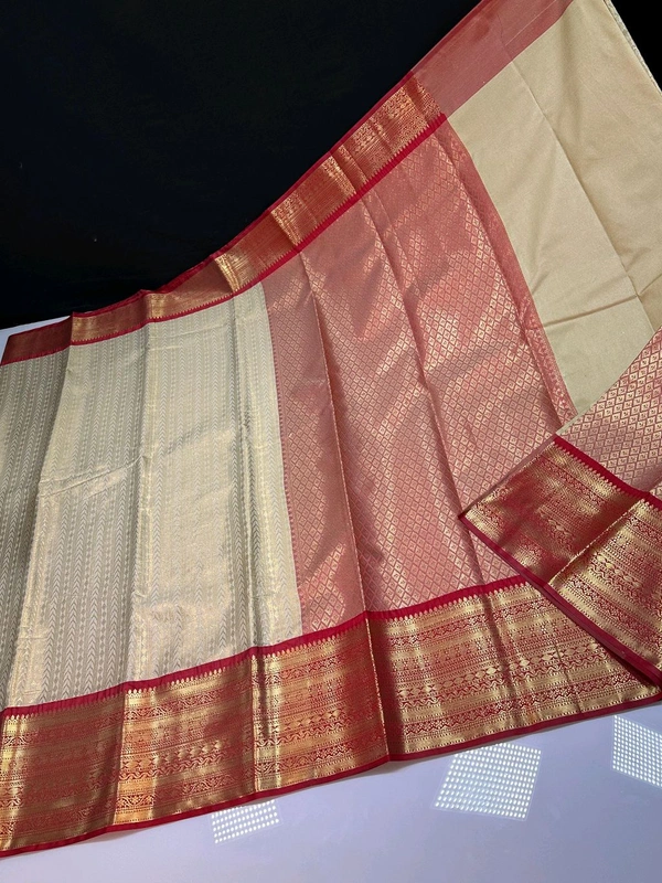 B06004 Kanchi Soft Pattu Silk Saree