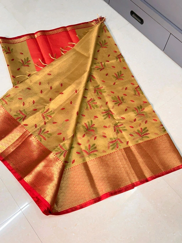 B91001 Banarasi Tissue Silk Saree With Allover Embroidery 