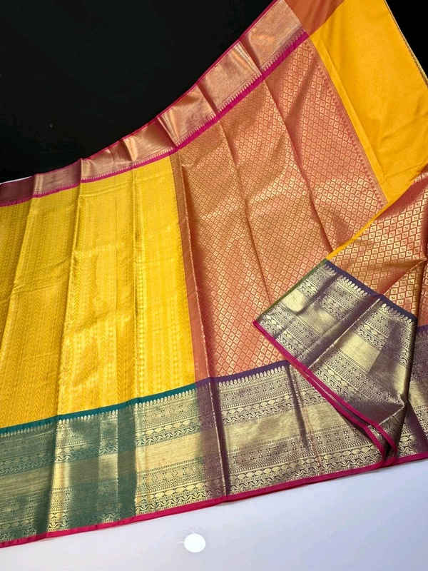 B06074 Semi Kanjivaram Soft Silk Saree