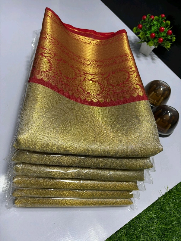 B11012 Banarasi Tissue Silk Saree With Heavy Kanjivaram Border 