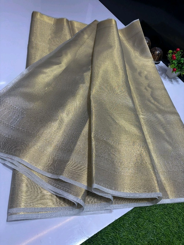 B11015 Banarasi Tissue Silk Saree With Heavy Kanjivaram Border 