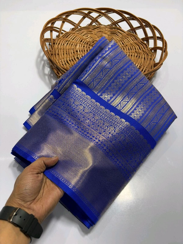 B11201 Semi Kanjivaram Silk Saree