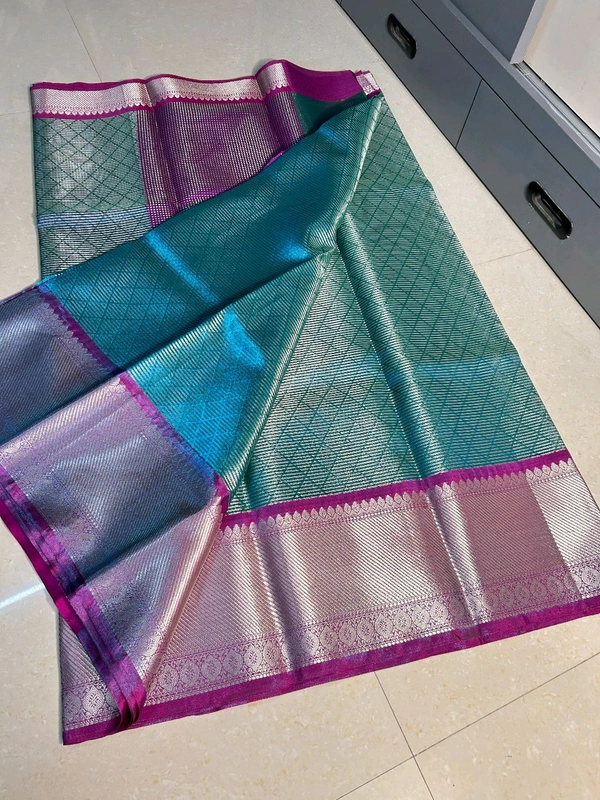 B91015 Semi Katan Soft Silk Saree