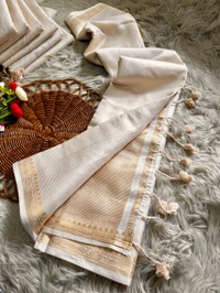 W03005 Onam Special Kasavu Saree