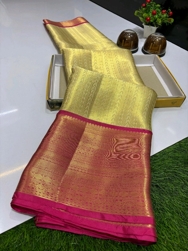 B11107 Semi Soft Kanjivaram Silk Saree