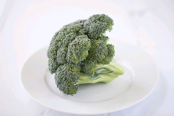 Brocolli / ब्रोकोली 1pcs - 500gm