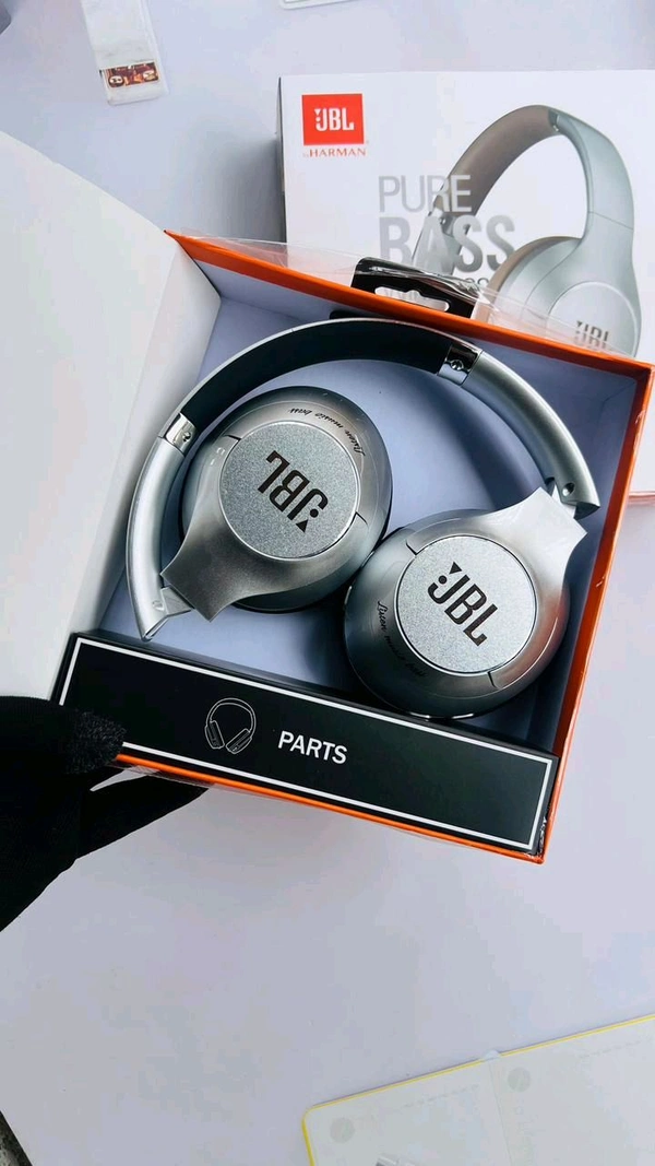 NEW JBL Tune Metallic*