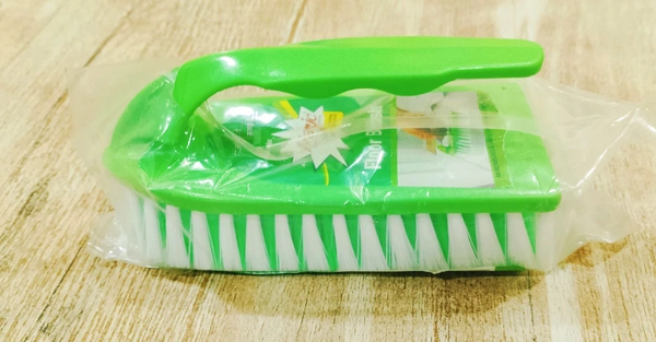 Mazic floor brush