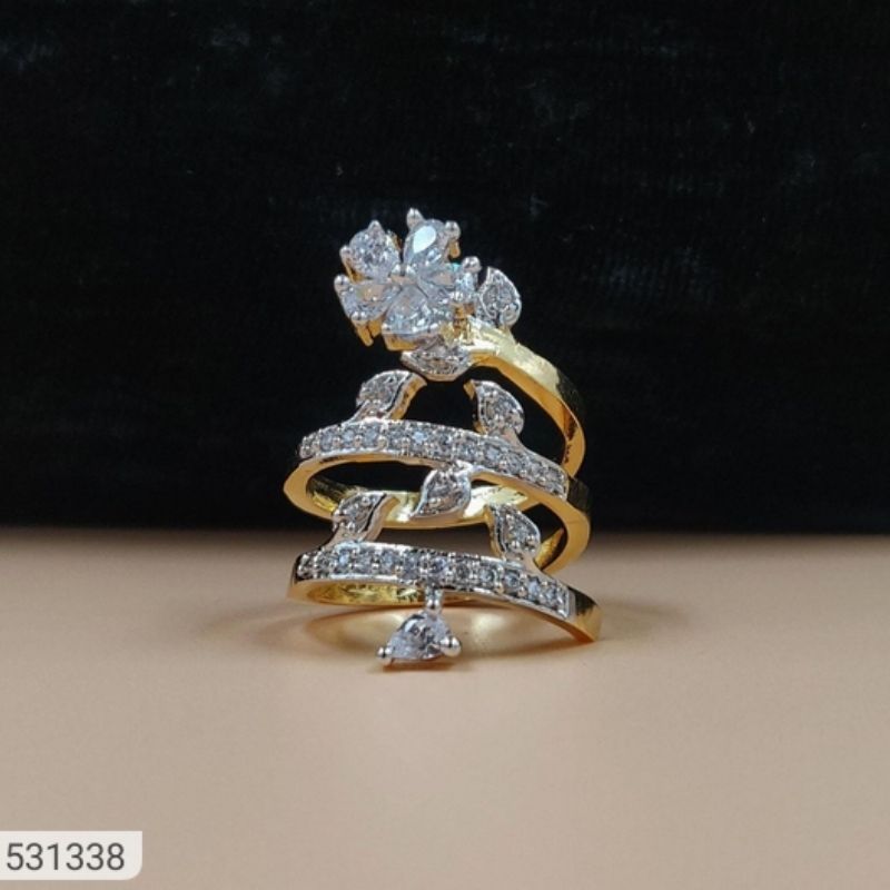 Buy Fida Wedding Luxurious Gold-Plated American Diamond Finger Ring for  Women online