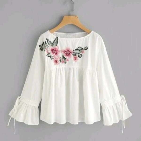 Trendy Ravishing Women Top - S