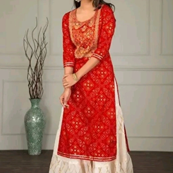 Attractive Women Kurta Set - M