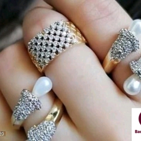 Stylish Cocktail Rings Set Of 3 - Adjustable