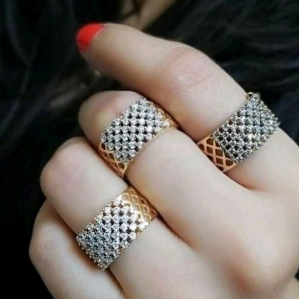 Stylish Cocktail Rings Set Of 3 - adjustable