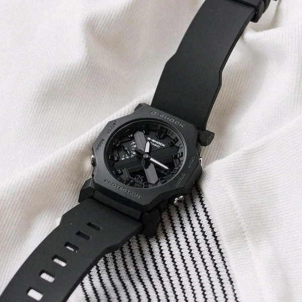 G SHOOK G SHOCK GM2300 - Black, Black, Free