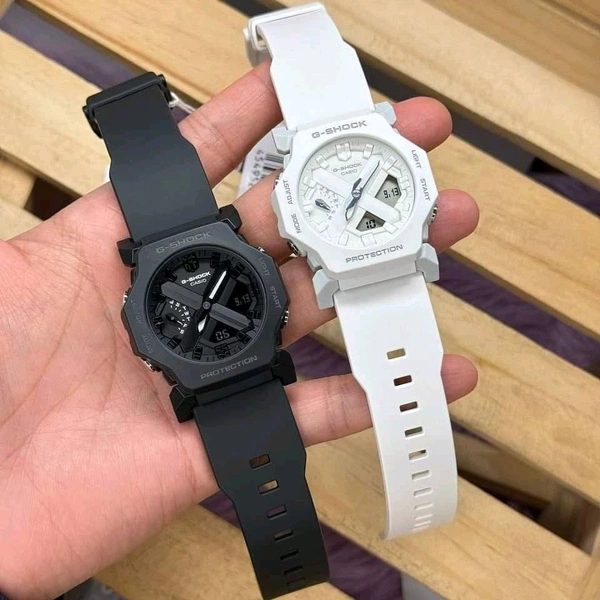 G SHOOK G SHOCK GM2300 - Black, Black, Free