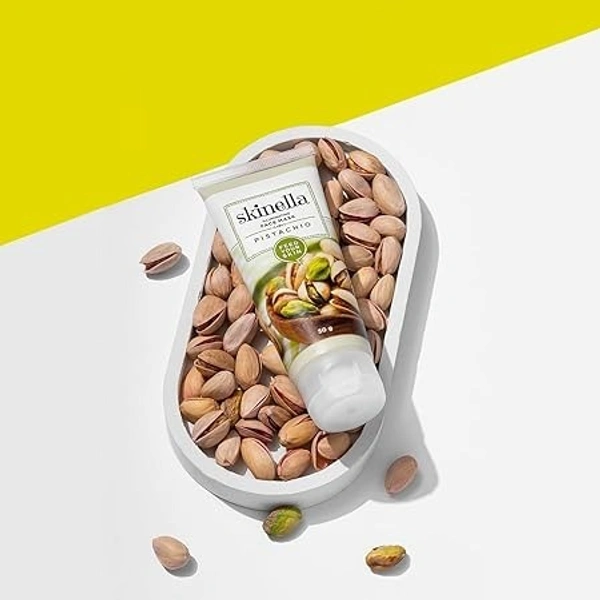 SKINELLA Pistachio Illuminating Face Mask (50 g) - 50g