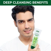 NYKAA Nykaa Naturals Cucumber & Aloe Vera Face Wash for Hydrated Skin