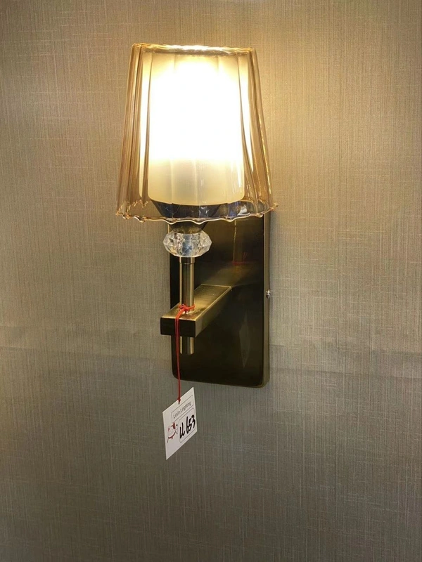 Delamps Screw,Lamp And Frame Cool White Glass LED Wall Lamp, For Home And Office - White
