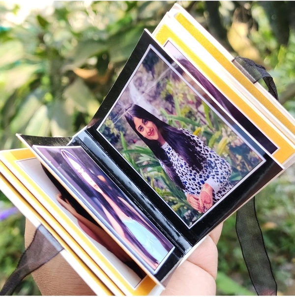 Mini Scrapbook Album with Photo Customization - White, 4 x 4 inch