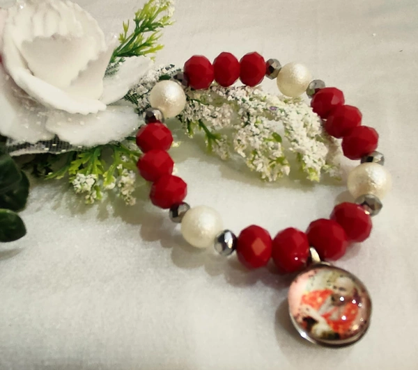 Jai Guruji Bracelet With Beads - Free Size, Red
